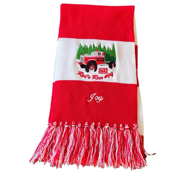Collectors Item 2022 Red’s Run Red and White Knit Scarf - Picture 2 of 3